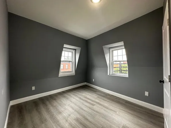 131 Monticello Avenue image 3 of 27