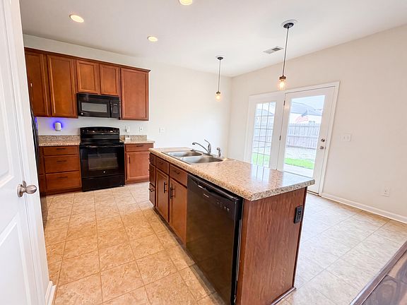 2nd image of 457 Stoney Field Dr