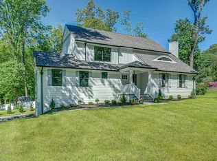 6 Pine Grove Rd, Berkeley Heights, NJ 07922