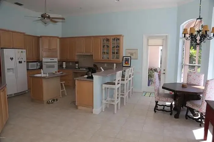 373 Peregrine Dr — Photo 17