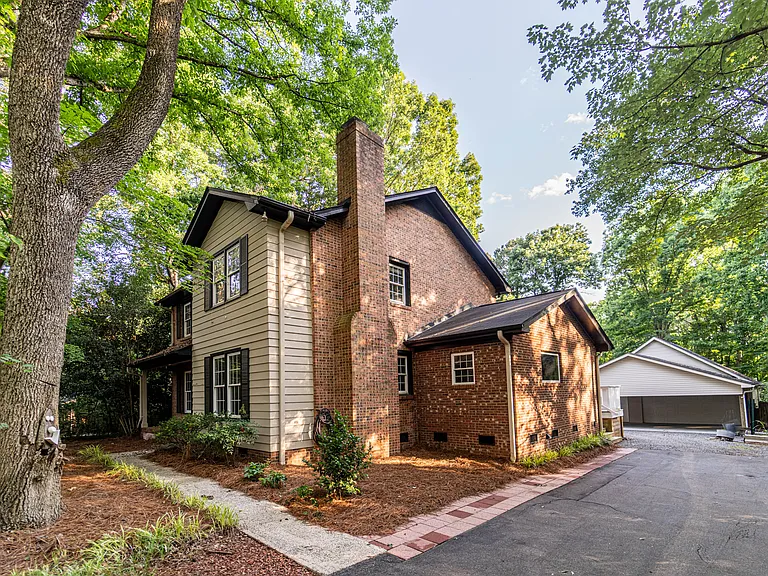 4631 Chuckwood Dr — Photo 45