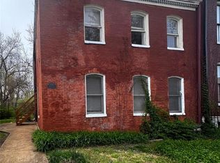 2711 Indiana Ave, Saint Louis, MO 63118