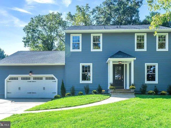 230 Village Ct, Haddonfield, NJ 08033