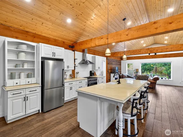 8349 Birdsview Meadows Lane, Concrete, WA 98237