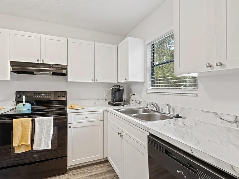 2572 Monica Ct #3 — Photo 12