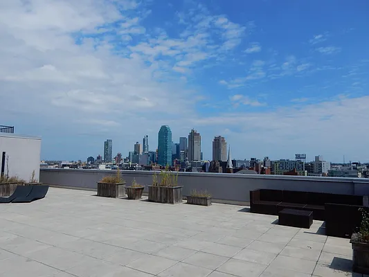 Rented by Starts New York Realty LLC | media 38