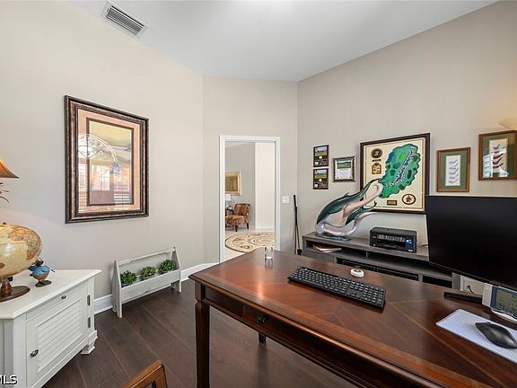 5th image of 8951 Abbotsford Ter