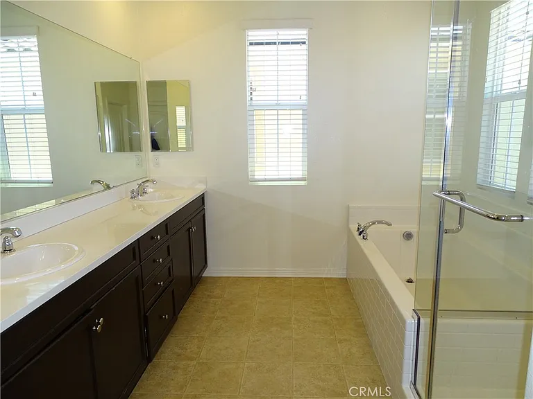 24194 Paseo Del Rancho Dr — Photo 10