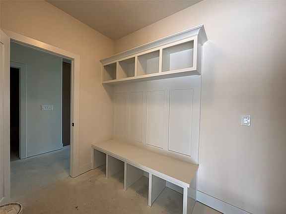 3rd image of 1841 Silver Maple Dr
