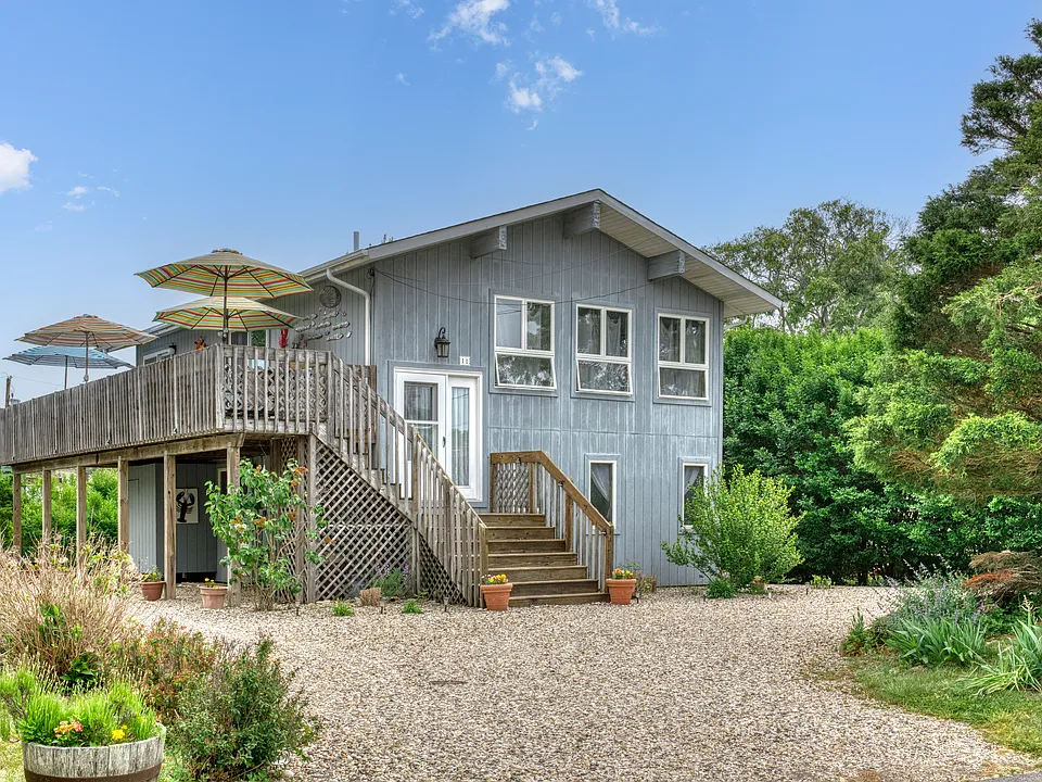 11 Tern Dr