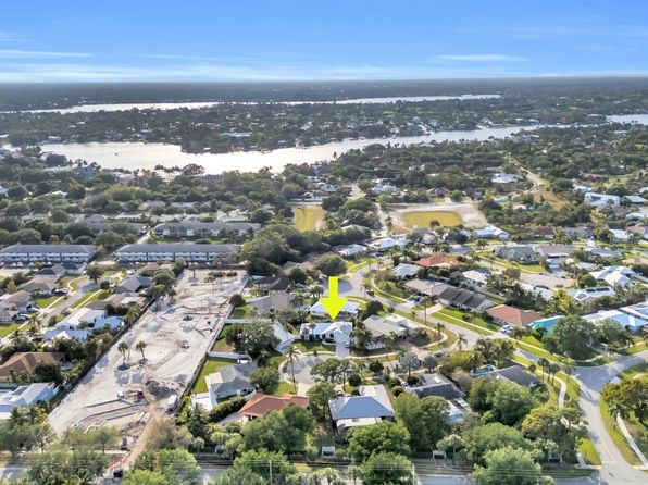 11 Hemlock Lane, Tequesta, FL 33469