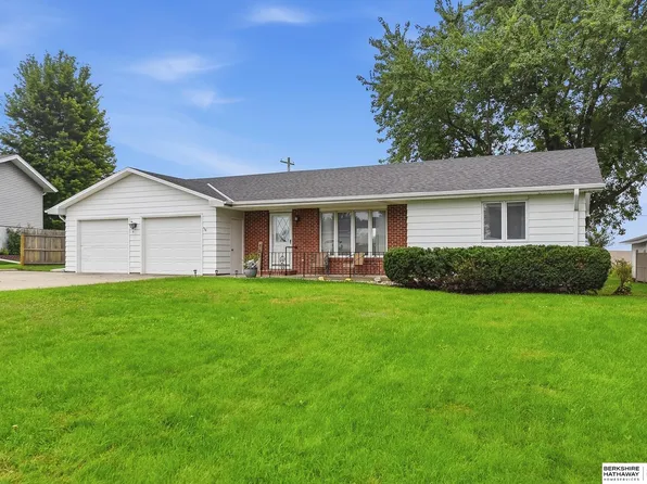 725 Lisa Ln, Lyons, NE 68038