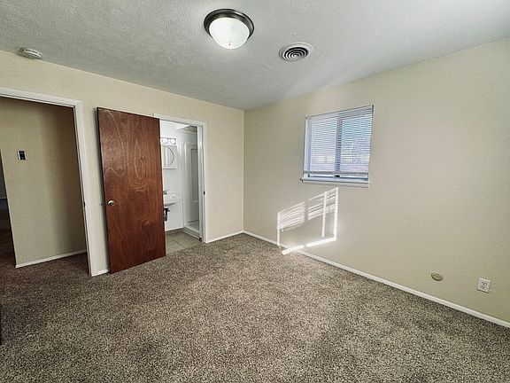 3rd image of 3400 N Missouri Ave