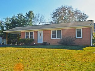915 Reading Rd, Christiansburg, VA 24073