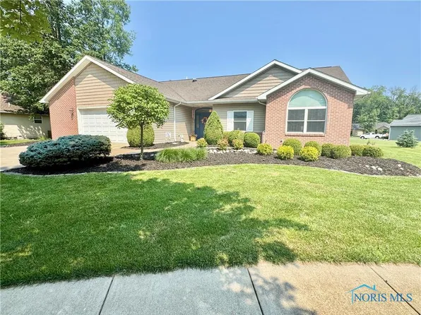 2023 S Mistywood Ct, Defiance, OH 43512