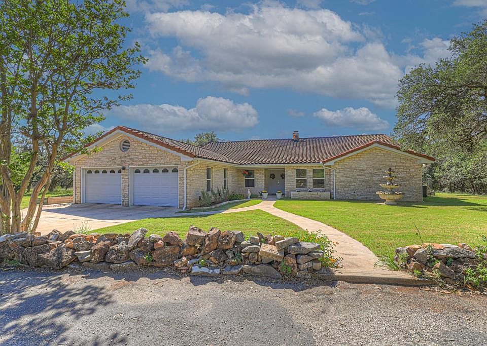 1st image of 830 Palomino Ln #1