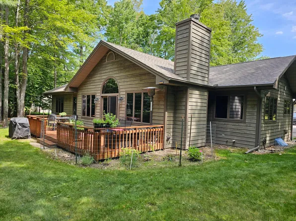 7244 Bob White Way, Gaylord, MI 49735