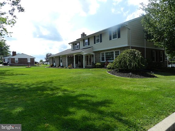 4th image of 3020 State Rd