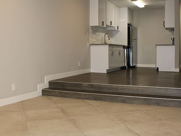 2nd image of 817 4th St APT 310