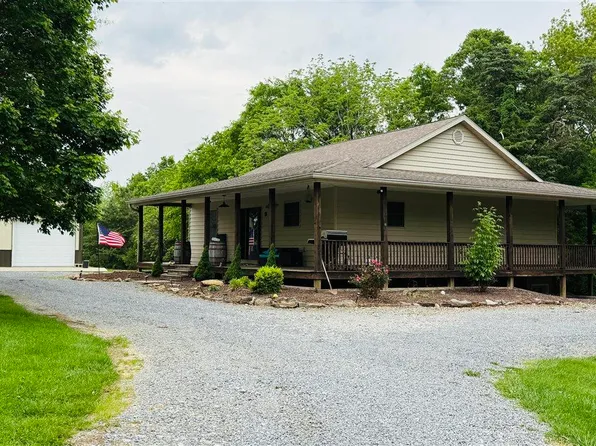 1832 Hatcher Rd, Campbellsville, KY 42718