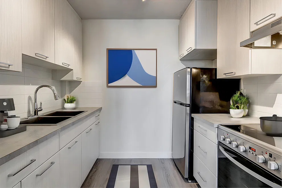 Fontana Place — Photo 1