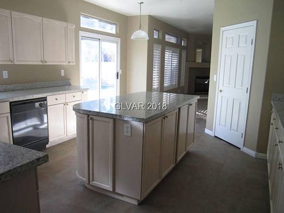 3rd image of 4650 Laguna Vista St