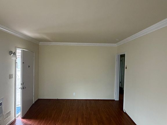 3rd image of 801 N 2nd St APT B