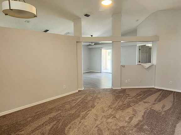 3rd image of 8043 Bracken Ln