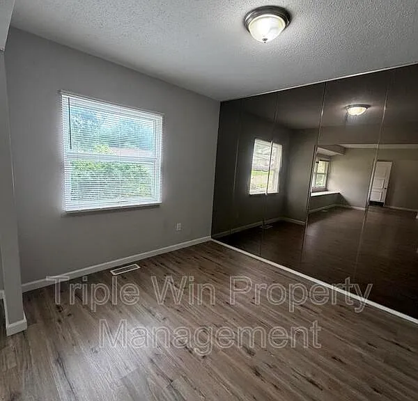 2372 Rockymont Dr — Photo 11