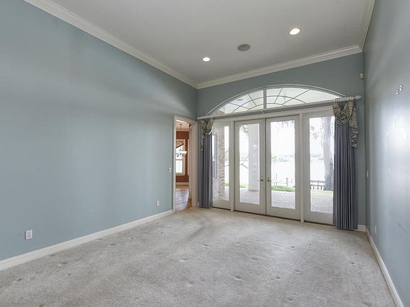 5th image of 5211 Mann Manor Ln