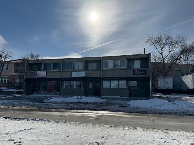 1st image of 9913 W Lisbon AVENUE #9915, 9917, 9919