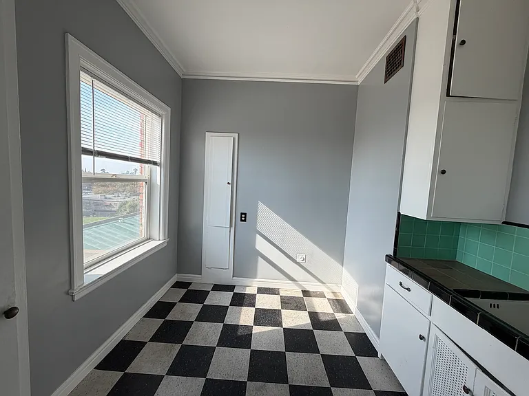Eden Square Apartments — Photo 61
