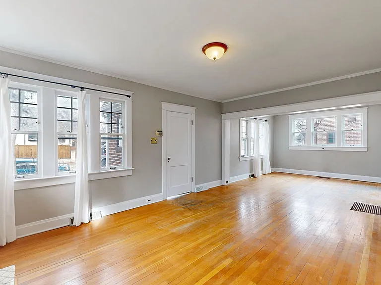 712 Harrison St — Photo 5
