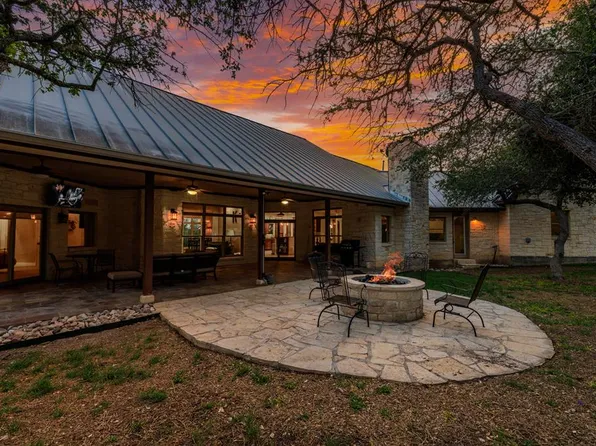 651 Homestead Dr, Fredericksburg, TX 78624