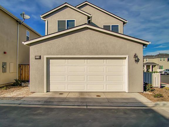 4th image of 2110 Heartland Ct