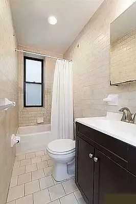 Rented by Winzone Realty Inc | media 4