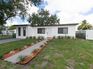 6619 SW 2nd Ct, Pembroke Pines, FL 33023
