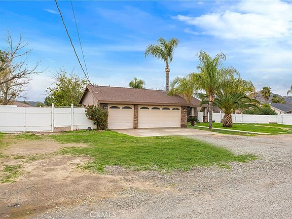 3rd image of 21015 Norman Rd