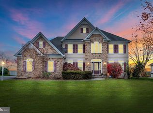 405 Chestnut Dr, Boiling Springs, PA 17007