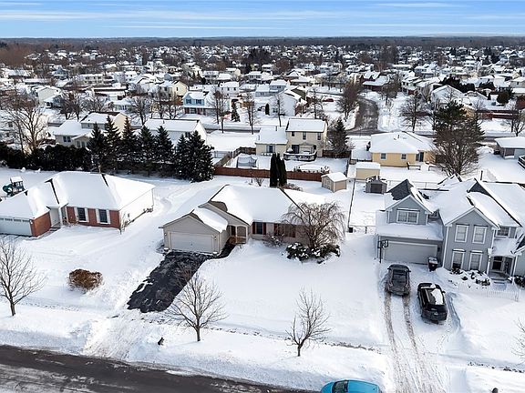 5th image of 45 Woodgate Dr