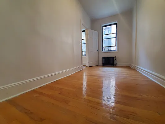 Rented by Lang Realty LLC | media 7