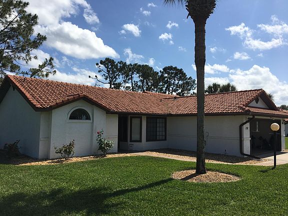 3rd image of 158 Sea Hawk Dr