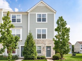5911 Winberry Creek Dr, Dublin, OH 43016