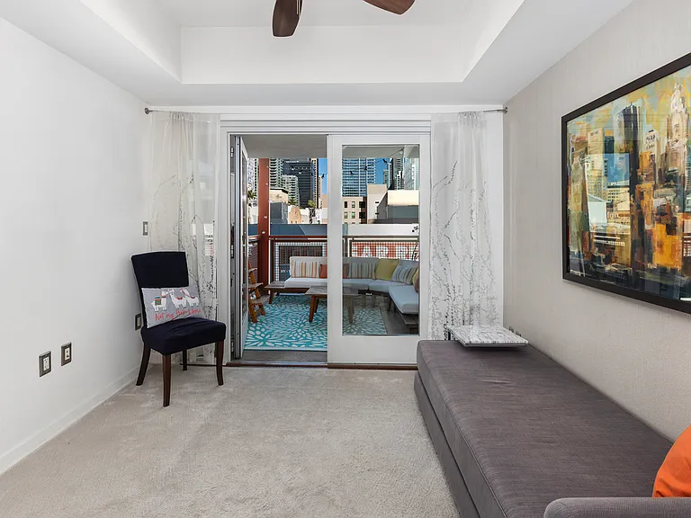 875 G St #302 — Photo 18