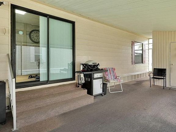 5th image of 4212 CEDARWOOD STREET