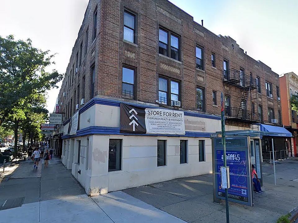 2nd image of 60-95 Myrtle Ave #Bld