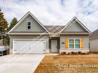 2221 Headrick Rd, Bessemer, AL 35022