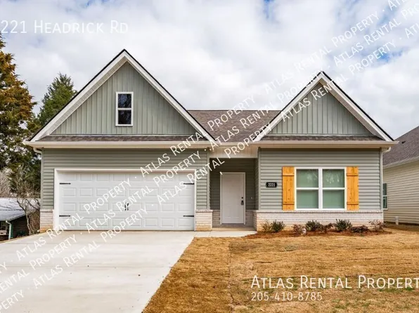 2221 Headrick Rd, Bessemer, AL 35022