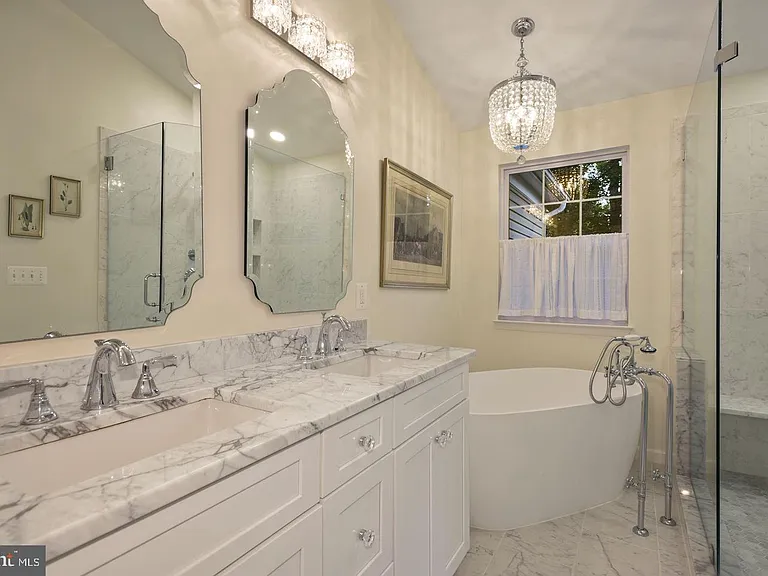 1215 Wild Hawthorn Way — Photo 10