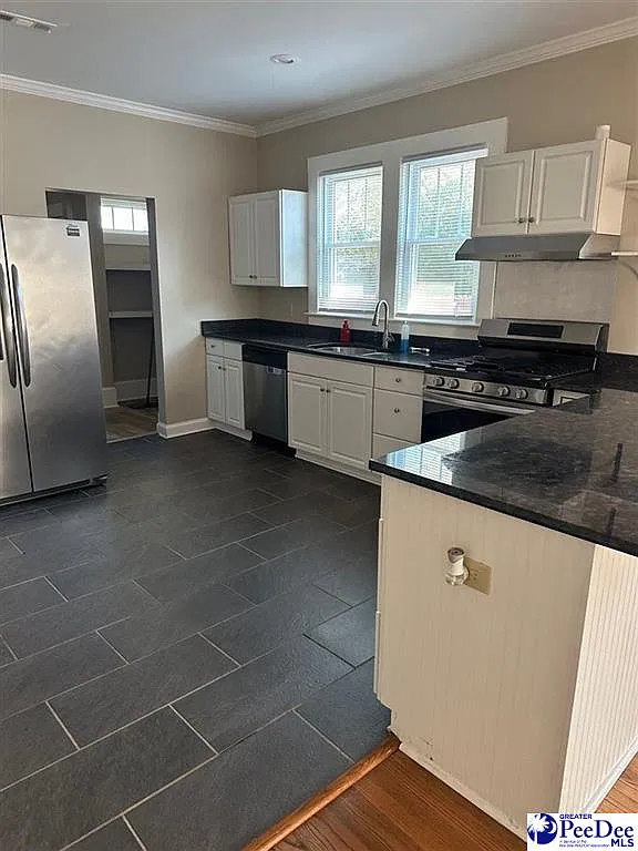 1213 Gregg Avenue - 1 — Photo 4